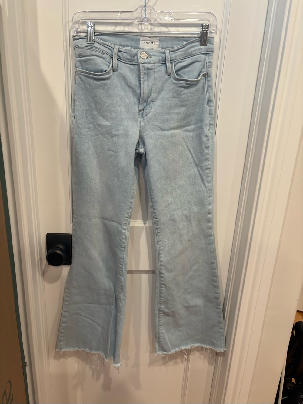 Frame Le Easy Flare Jeans in Clarity - Picture 5 of 10